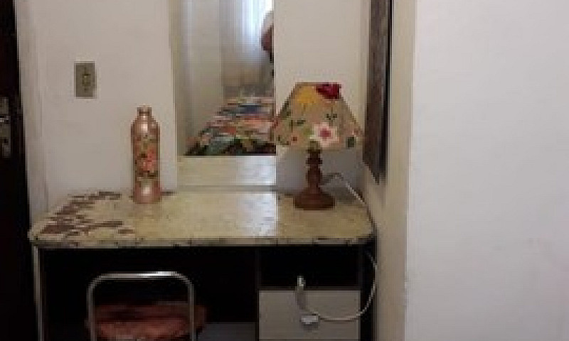 Quarto Em Apto Famil...