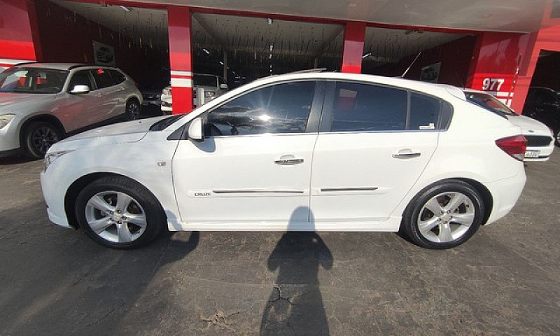 Gm-Chevrolet Cruze H...