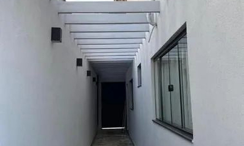 Bela Residência Entr...