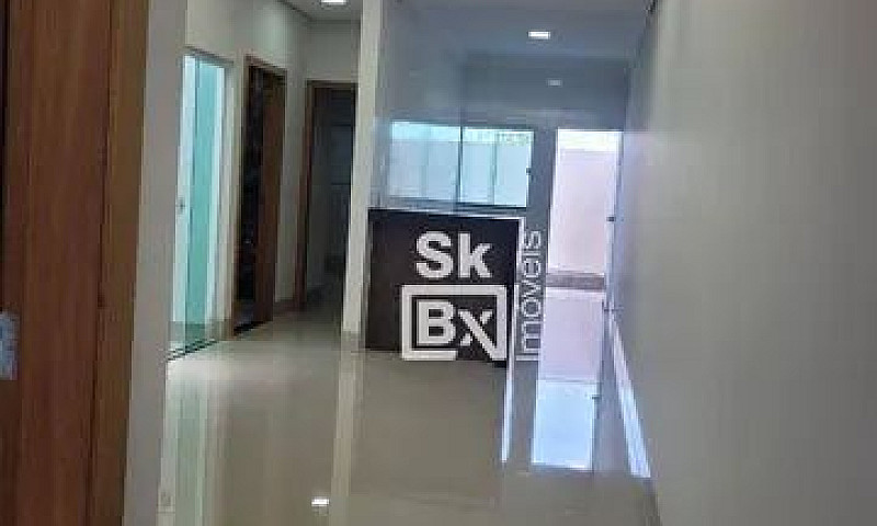 Casa Com 2 Quartos À...