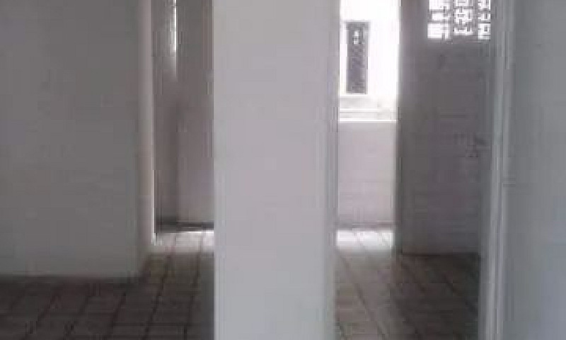 Apt Casa Amarela...