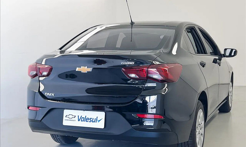 Chevrolet Onix Plus ...