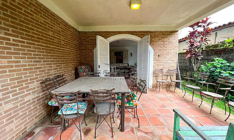 Casa De Condomínio C...