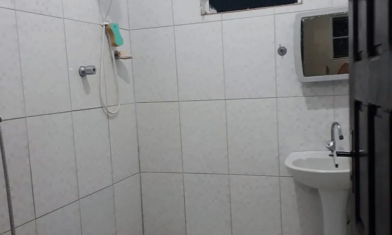 Casa À Venda ...