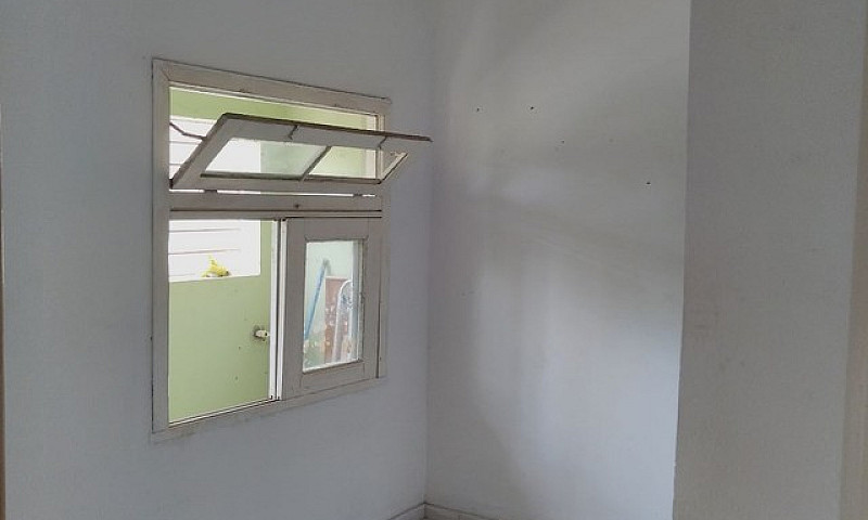 Aluga-Se Casa No Arr...