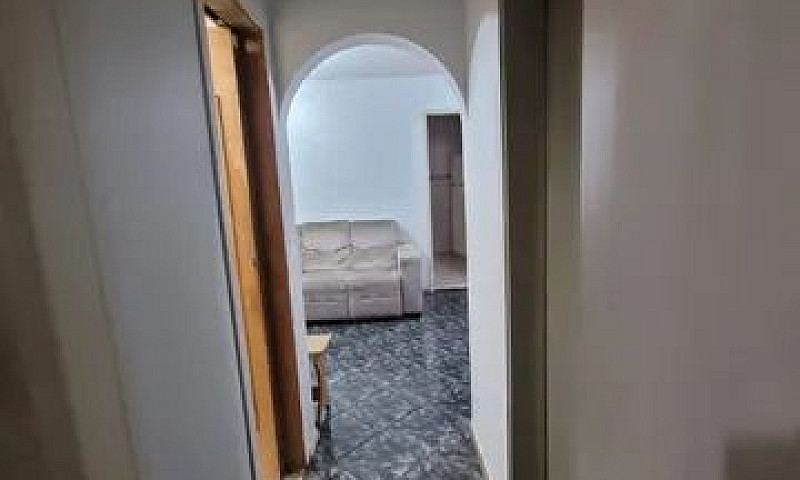 Apartamento À Locaçã...