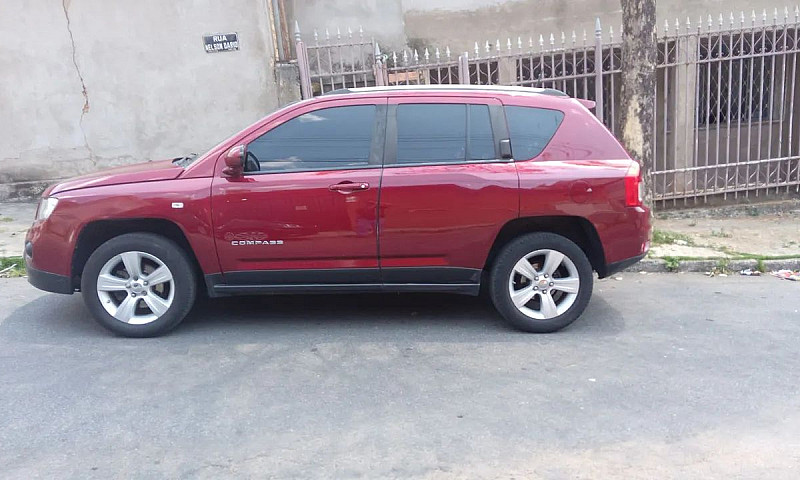 Jeep Compass Sport 2...