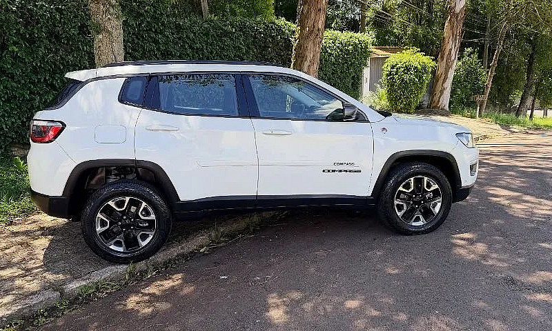 Jeep Compass Trailha...