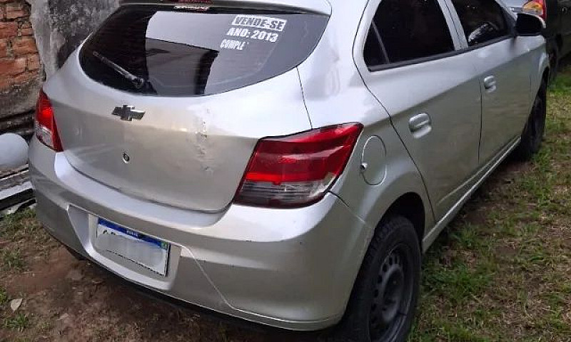 Chevrolet Onix Hatch...