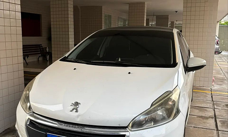 Peugeot 208 Allure 1...