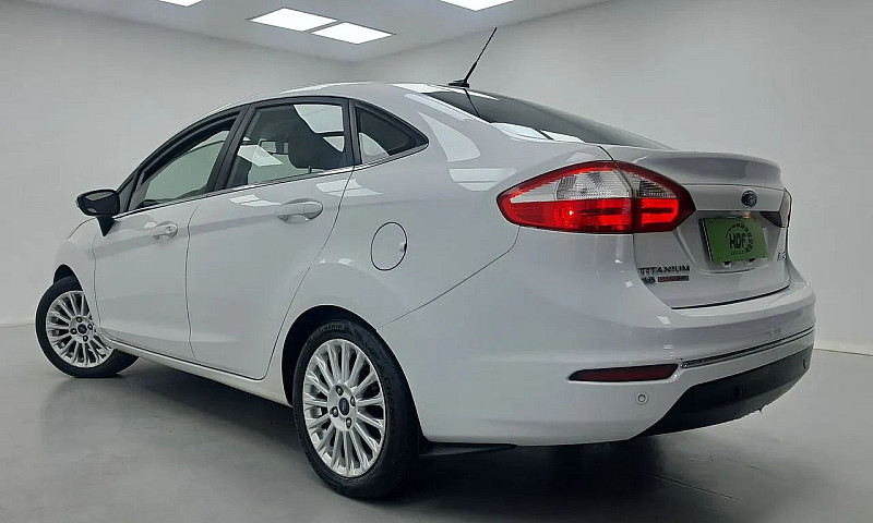 Ford Fiesta Sed. Ti....