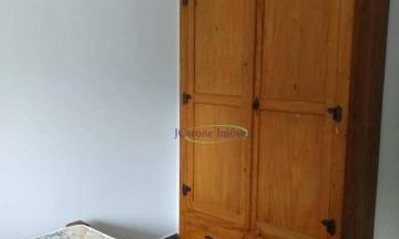 Casa Com 2 Dormitóri...