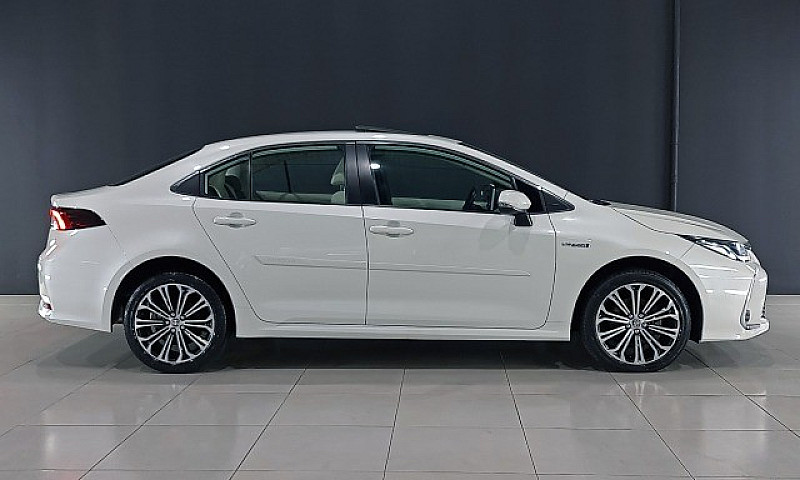 Toyota Corolla Altis...