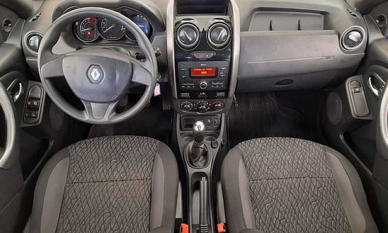 Renault Duster Exp16...