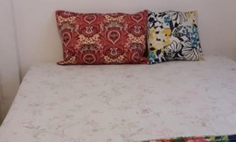 Quarto Em Apto Famil...