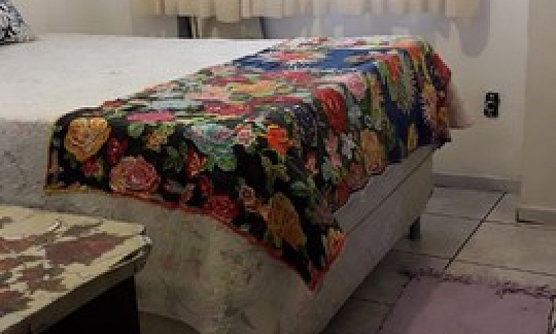 Quarto Em Apto Famil...
