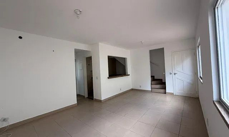 Casa Prox Estr Cacha...