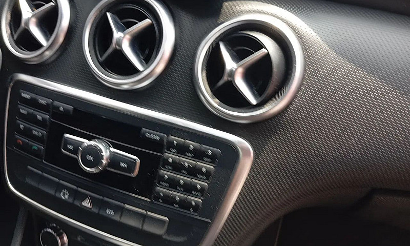 Mercedes-Benz Classe...
