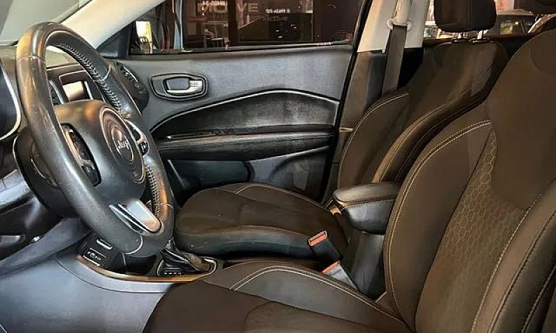 Jeep Compass Sport 2...