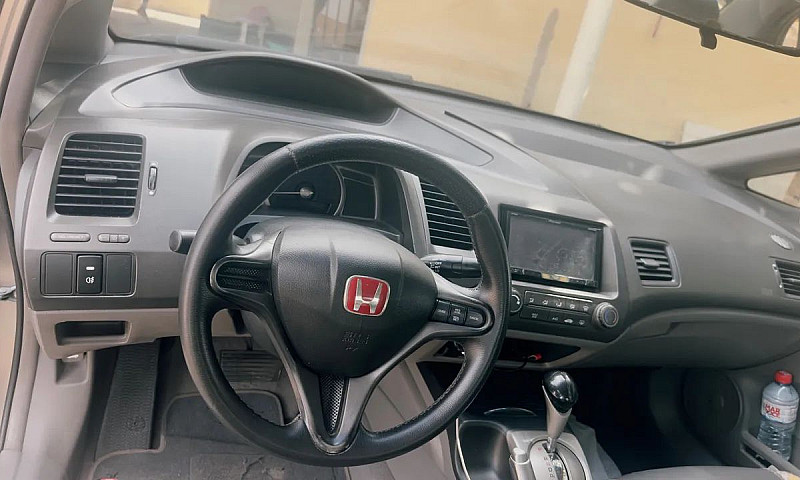 Honda Civic ...