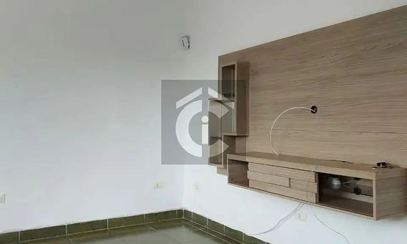 Sobrado A 2 Casas Ve...