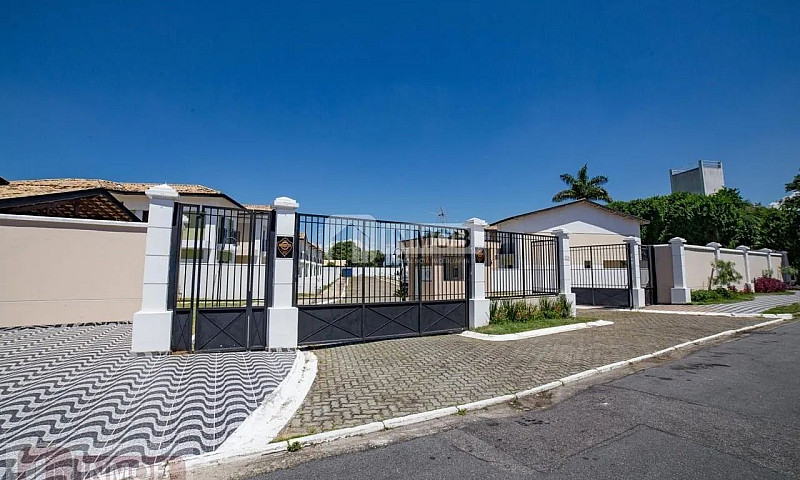 Casa Em Condomínio P...