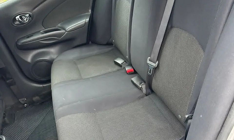 Nissan Versa Sl 1.6 ...