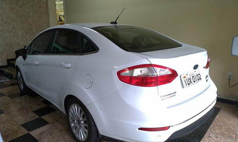 Ford Fiesta Titanium...