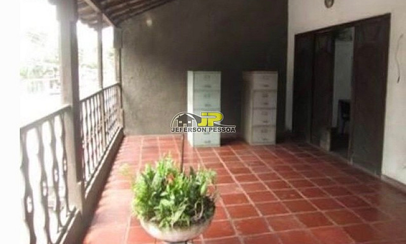 Casa Comercial De Fr...