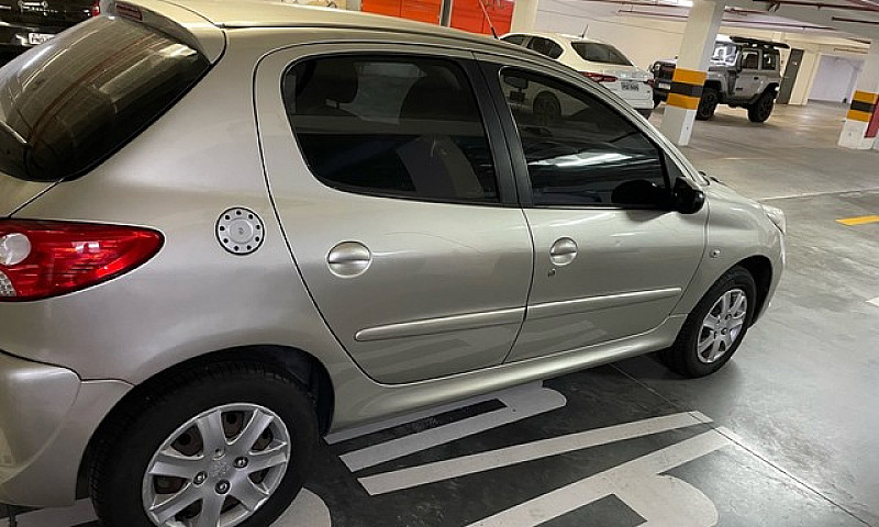 Vendo Peugeot 207 Mo...