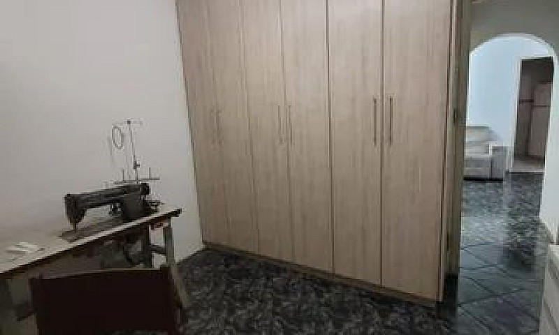 Apartamento À Locaçã...