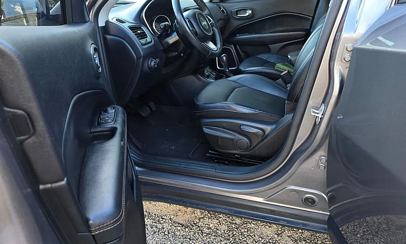 Jeep Compass Longitu...