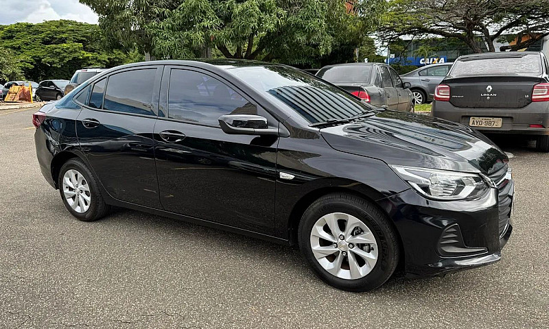 Chevrolet Onix Plus ...