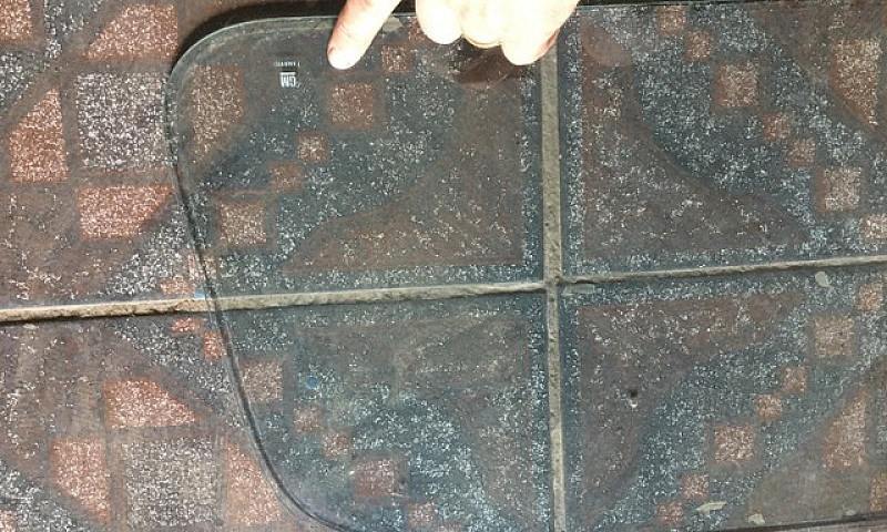 Para-Brisa E Vidros ...