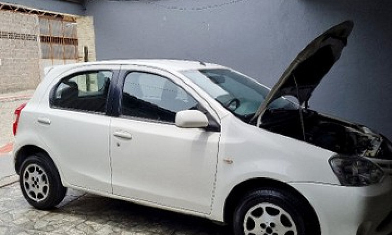 Etios Hatch Xs 1.3 2...