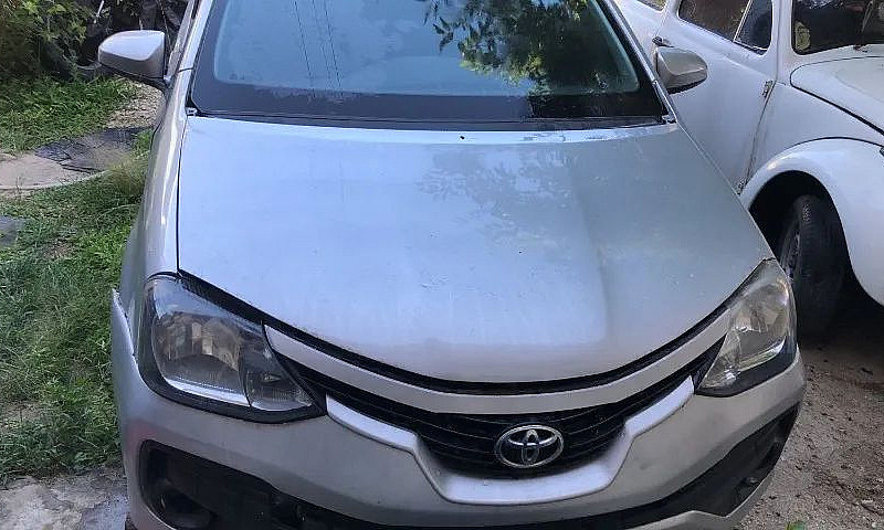 Toyota Etios Xs 1.5 ...