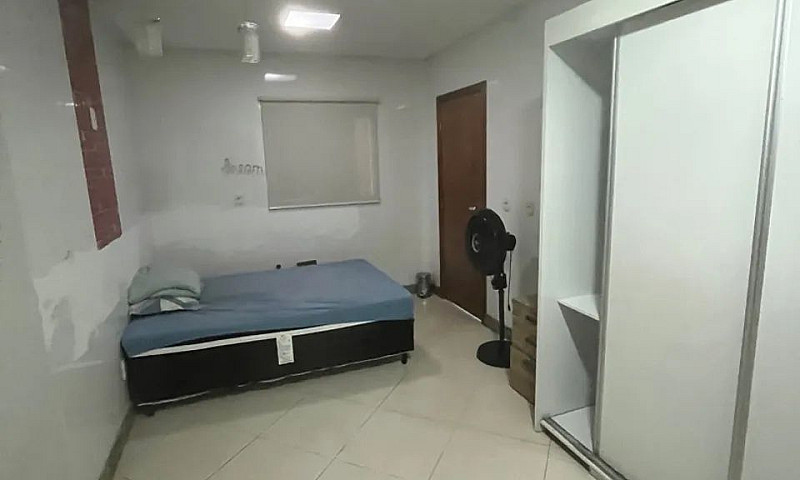 Alugo Casa 4 Quartos...