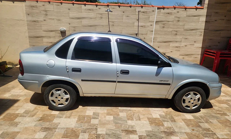 Corsa 1.0 2008...