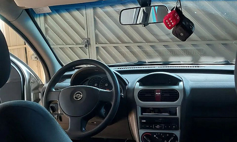 Chevrolet Corsa Sed....