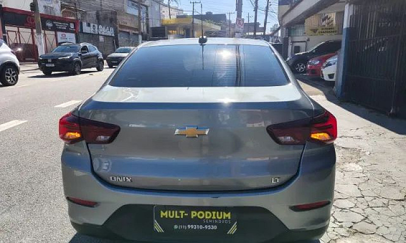 Chevrolet Onix Plus ...