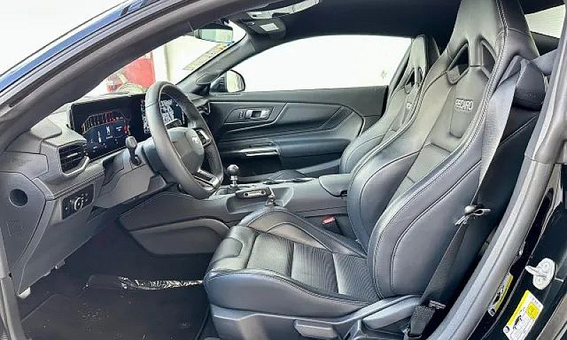 Ford Mustang Gt Perf...