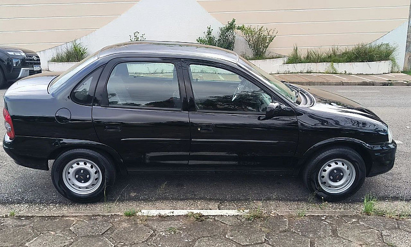 Chevrolet Corsa Seda...