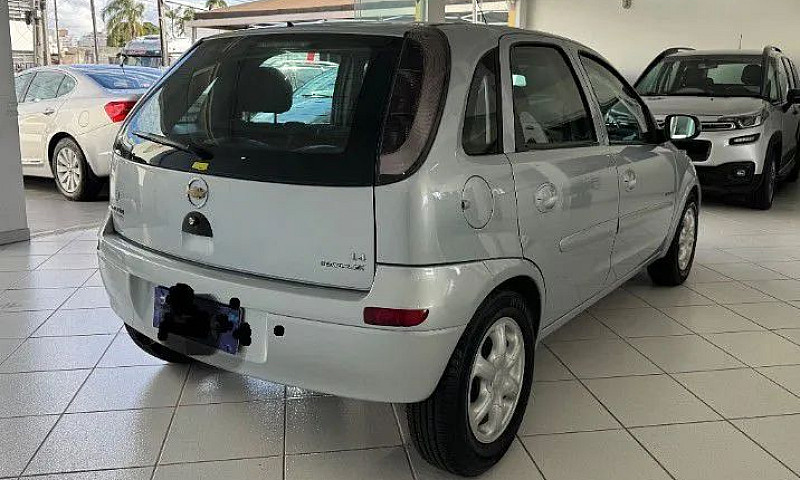Chevrolet Corsa Hat....