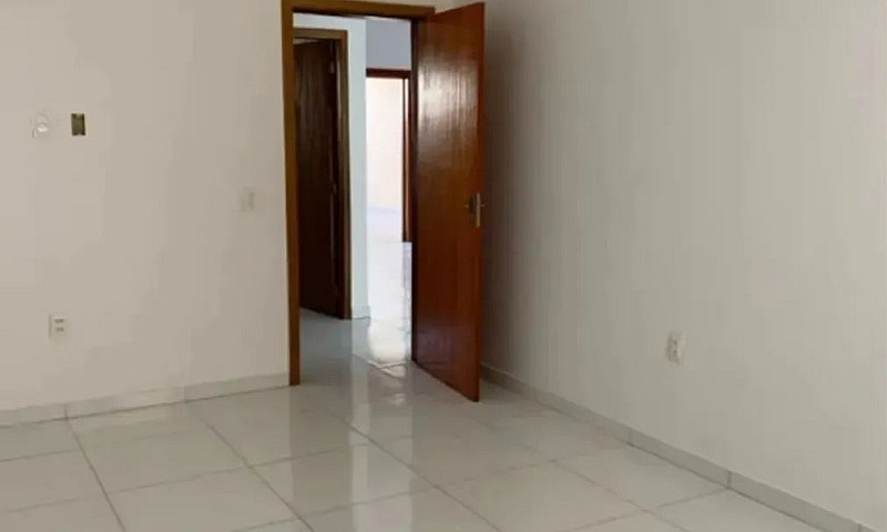 Casa Recém Reformada...
