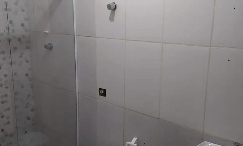 Aluga-Se Rua Arquite...
