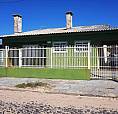 Casa Para Venda Tem 151 Metros Quadrados Com 4 Quartos Em Centro - Cidreira - Rs