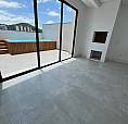 Sobrado Triplex Novo No Centro De Balneário Camboriú Na Rua 980