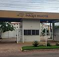 Apartamento 2/4 Em Condomínio Fechado 
