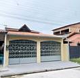 Vendo Casa Com 4 Quartos