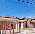Casa Para Venda Possui 152 Metros Quadrados Com 6 Quartos